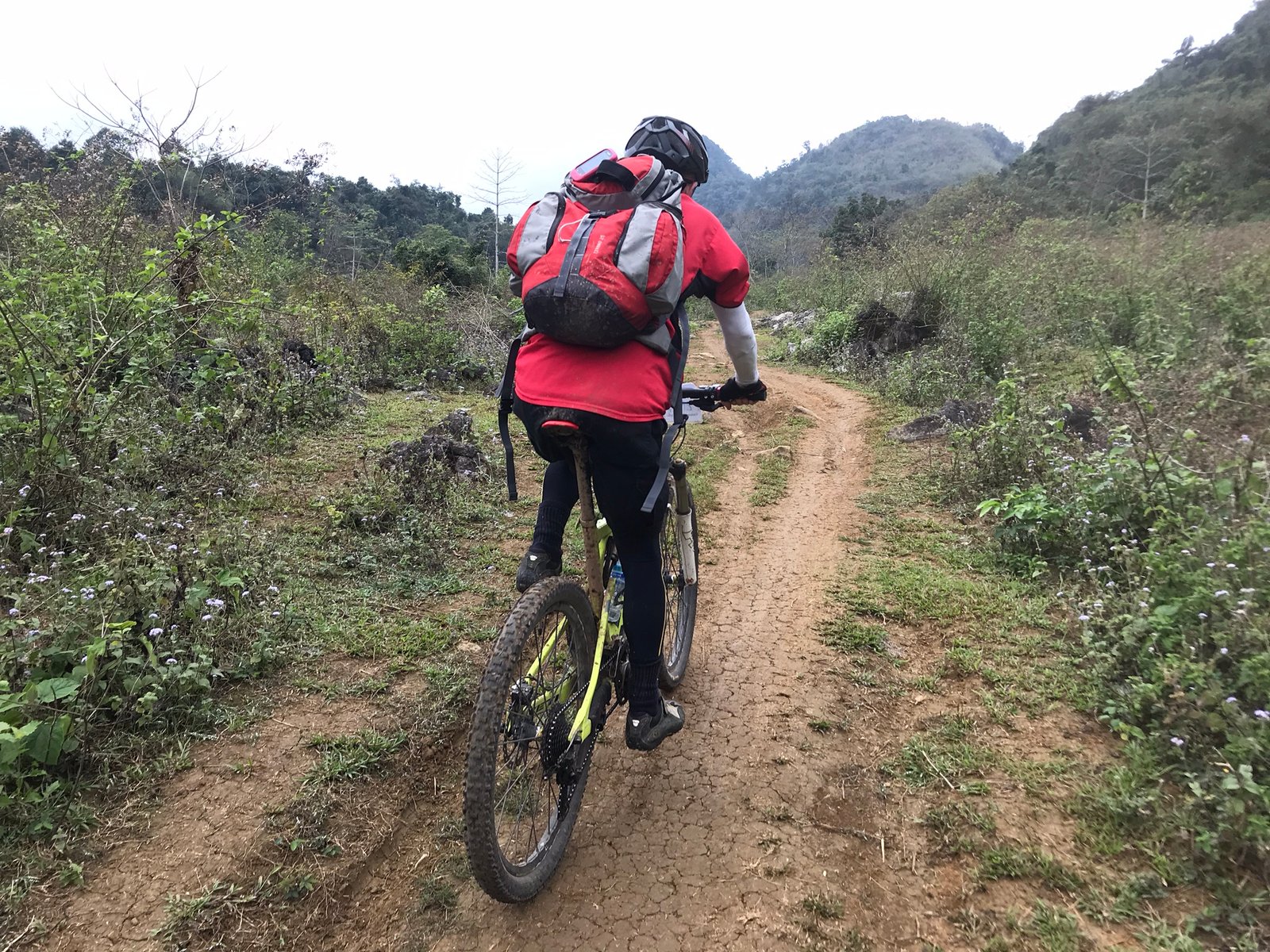 4 Days Northern Vietnam Cycling: Mai Chau to Pu Luong Cycling Adventure